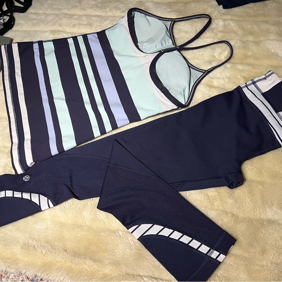 Lululemon Run Inspire Crop 6 navy blue White Striped Legging Capri.S-4:top S-8 - Picture 6 of 8